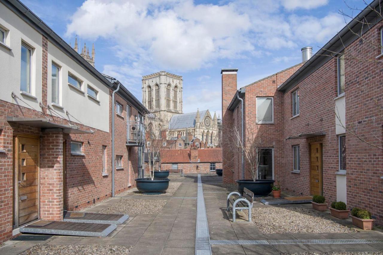 Appartamento St Helen'S House With Minster Views York Esterno foto