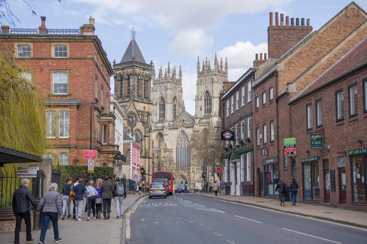 Appartamento St Helen'S House With Minster Views York Esterno foto